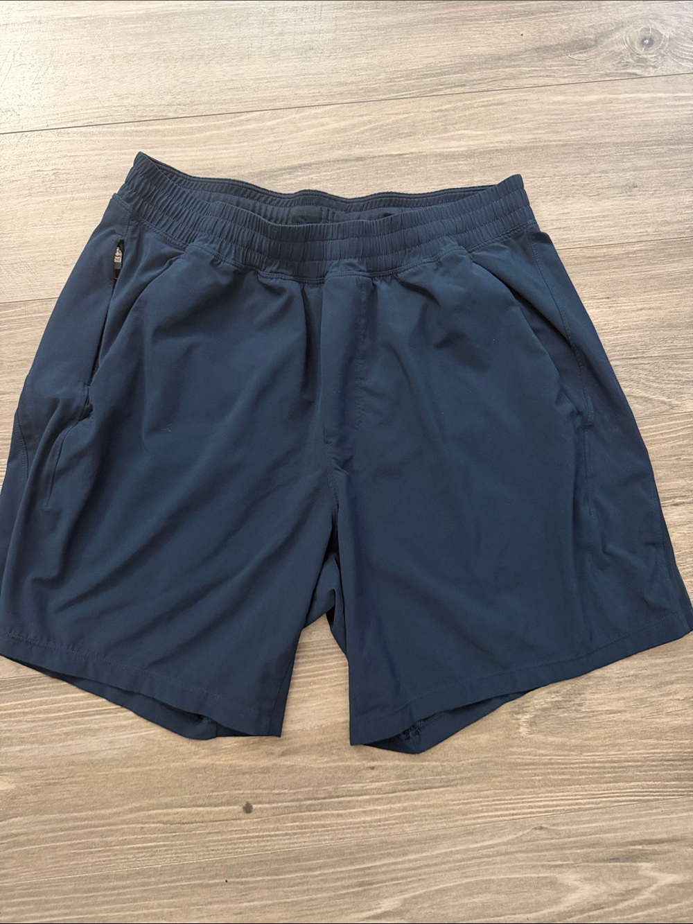 Lululemon Pace Breaker Linerless Shorts 7” - Navy - size L